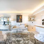 Apartment Somptuous 3 Bedroom With Sea-view On The Croisette Cannes