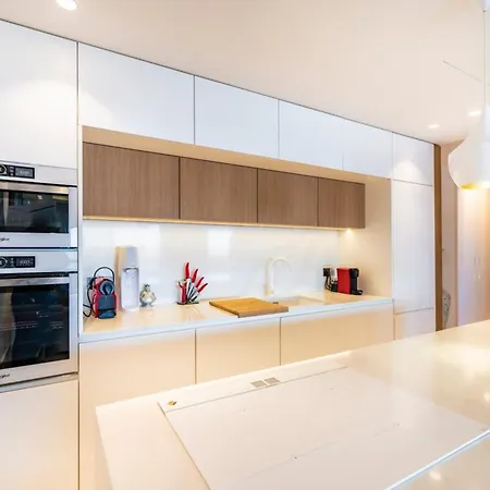 Somptuous 3 Bedroom With Sea-view On The Croisette Appartement