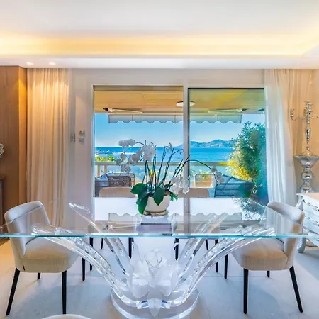 Appartement Somptuous 3 Bedroom With Sea-view On The Croisette Cannes